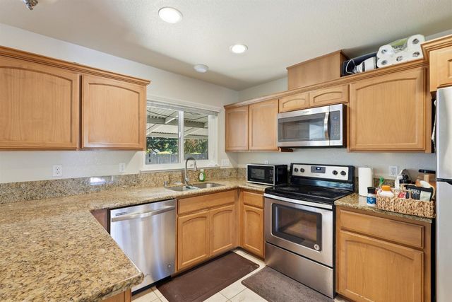 1148 35th Ave, Sacramento, CA 95822