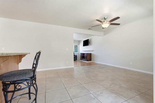 1148 35th Ave, Sacramento, CA 95822