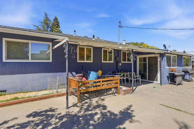 1148 35th Ave, Sacramento, CA 95822