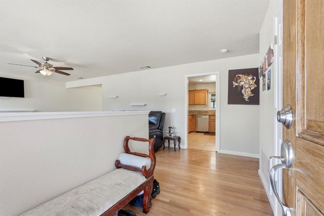 1148 35th Ave, Sacramento, CA 95822