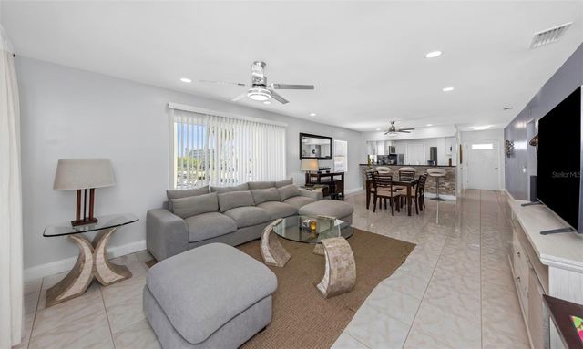 1819 SHORE DRIVE S 318, South Pasadena, FL 33707