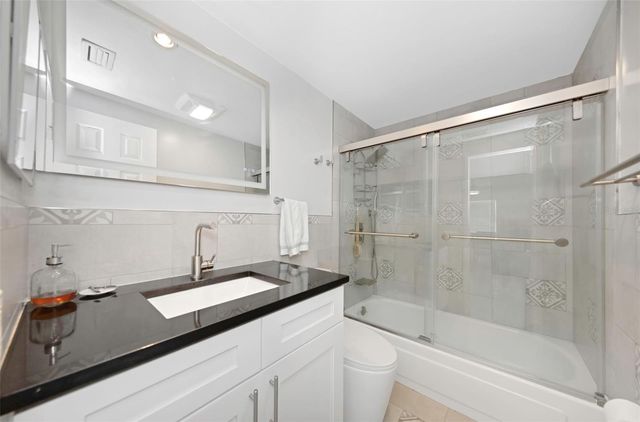 1819 SHORE DRIVE S 318, South Pasadena, FL 33707