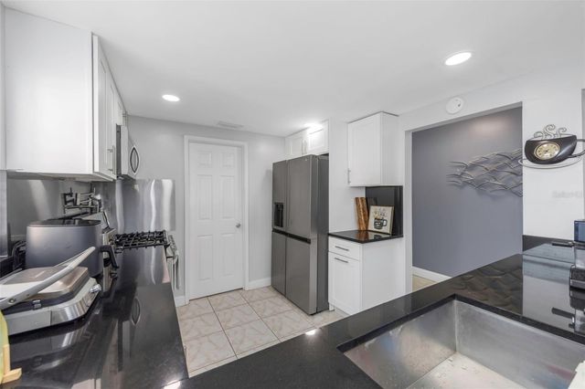 1819 SHORE DRIVE S 318, South Pasadena, FL 33707