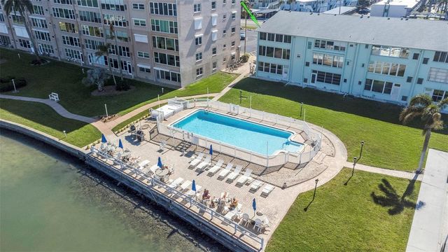 1819 SHORE DRIVE S 318, South Pasadena, FL 33707