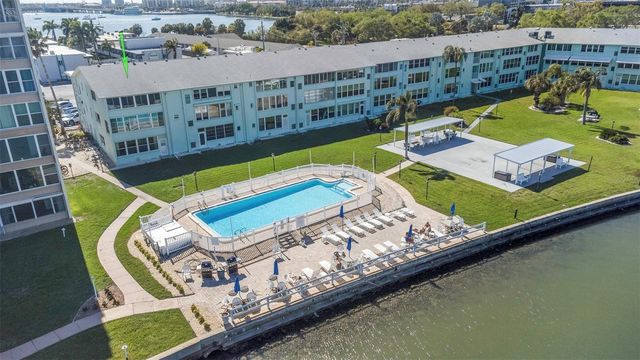 1819 SHORE DRIVE S 318, South Pasadena, FL 33707