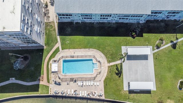 1819 SHORE DRIVE S 318, South Pasadena, FL 33707