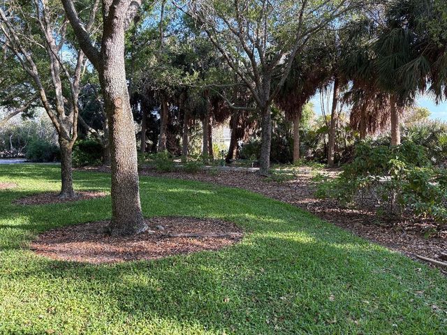 1819 SHORE DRIVE S 318, South Pasadena, FL 33707