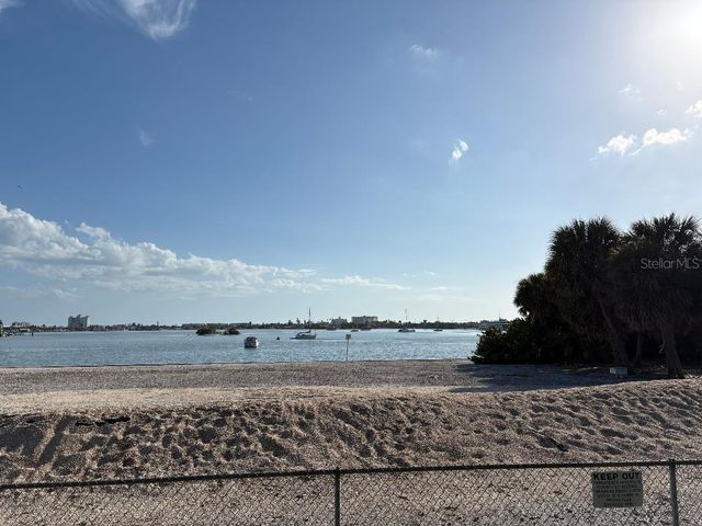 1819 SHORE DRIVE S 318, South Pasadena, FL 33707