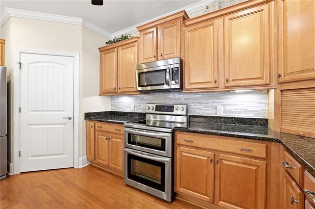 235 Somerset Circle, Woodstock, GA 30189