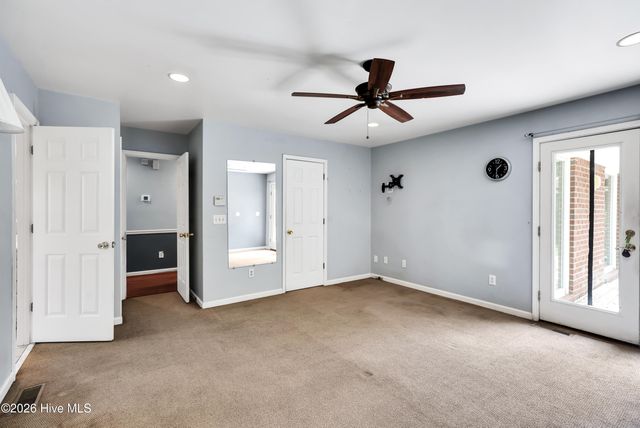 7004 Poplar Knoll Court, Wilmington, NC 28409