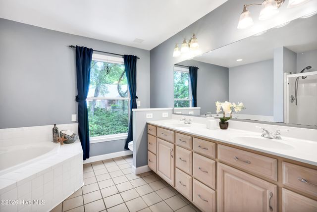 7004 Poplar Knoll Court, Wilmington, NC 28409