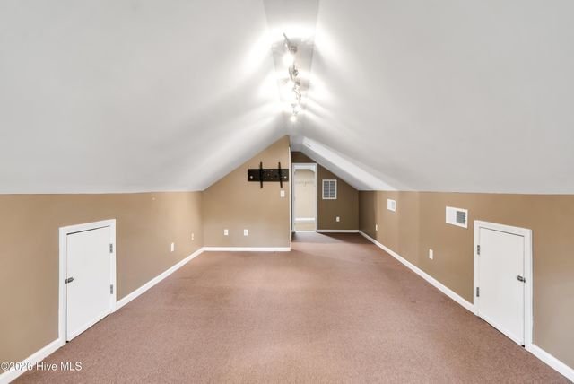 7004 Poplar Knoll Court, Wilmington, NC 28409