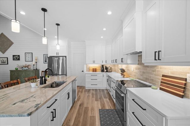 318 Freedom Way, Chatsworth, GA 30705