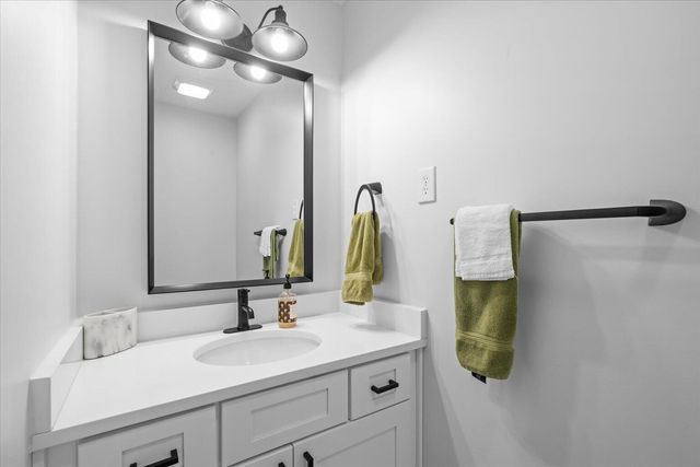 318 Freedom Way, Chatsworth, GA 30705