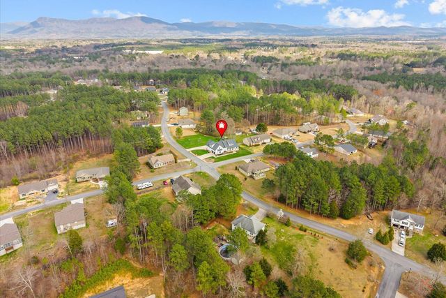 318 Freedom Way, Chatsworth, GA 30705