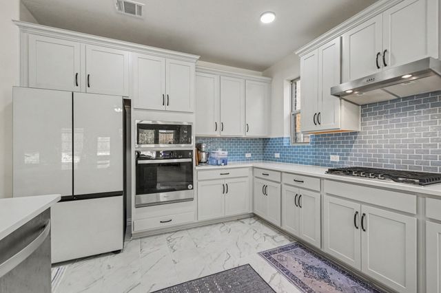 3804 Pearlwood Road, Little Elm, TX 75068