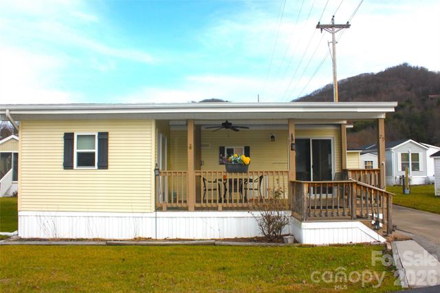 29 Polka Lane, Waynesville, NC 28785