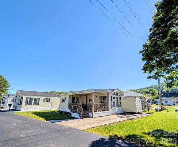 29 Polka Lane, Waynesville, NC 28785