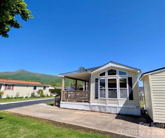 29 Polka Lane, Waynesville, NC 28785