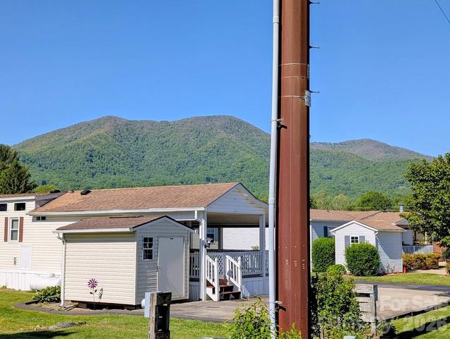 29 Polka Lane, Waynesville, NC 28785