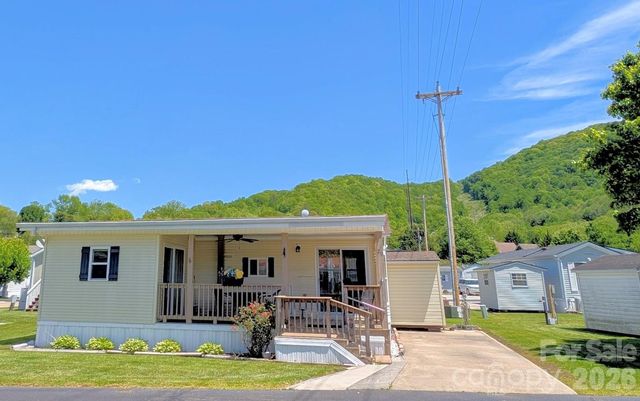 29 Polka Lane, Waynesville, NC 28785