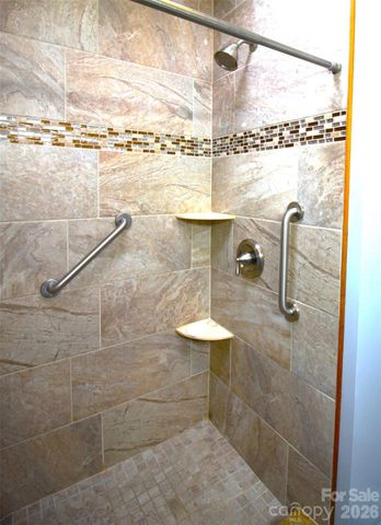 29 Polka Lane, Waynesville, NC 28785