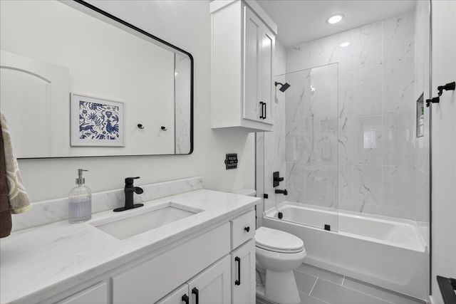 206 Parkside Drive, Trinidad, TX 75163