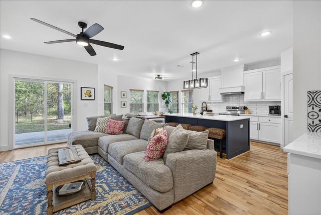 206 Parkside Drive, Trinidad, TX 75163