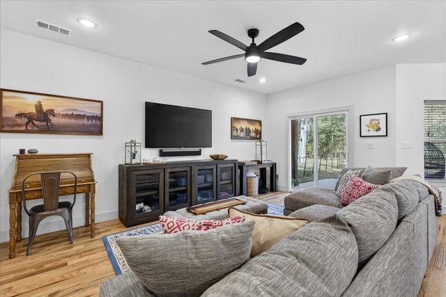 206 Parkside Drive, Trinidad, TX 75163