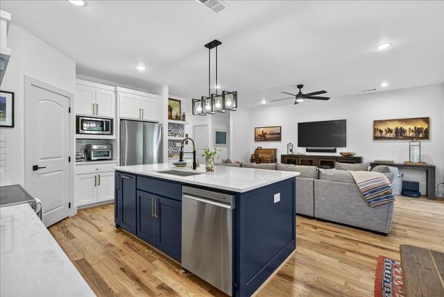 206 Parkside Drive, Trinidad, TX 75163