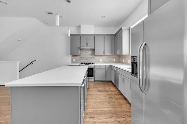 2711 Eado Grove Lane, Houston, TX 77003