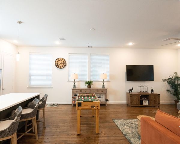 2711 Eado Grove Lane, Houston, TX 77003