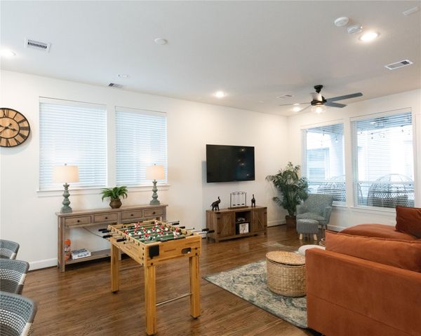 2711 Eado Grove Lane, Houston, TX 77003