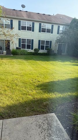 2252 Gallant Fox Circle 2252, Montgomery, IL 60538