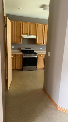 2252 Gallant Fox Circle 2252, Montgomery, IL 60538