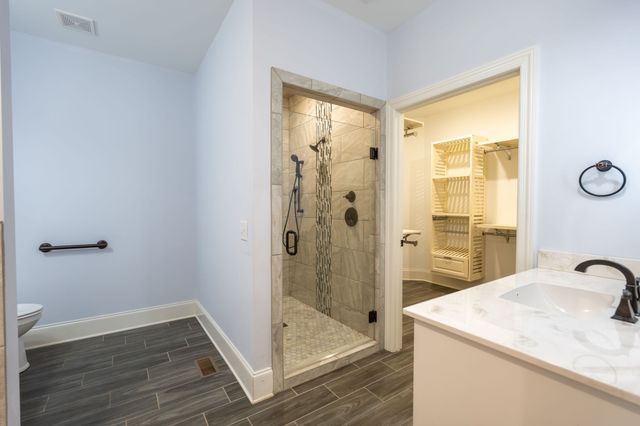 219 Waterloo St, Lawrenceburg, TN 38464