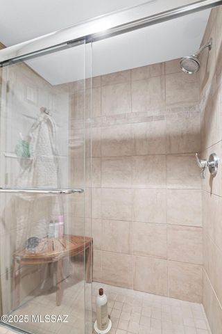 6651 N Campbell Ave Apt 230, Tucson, AZ 85718