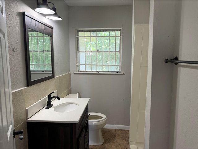5535 Elmlawn Drive, Houston, TX 77033