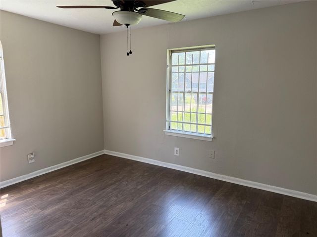 5535 Elmlawn Drive, Houston, TX 77033