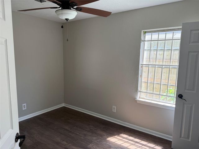 5535 Elmlawn Drive, Houston, TX 77033