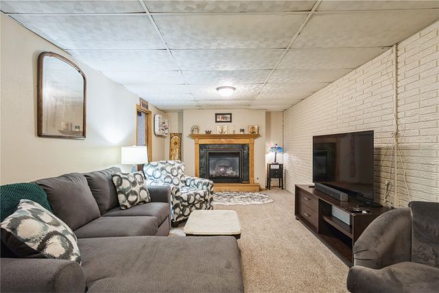 2931 1st Street, Marion, IA 52302