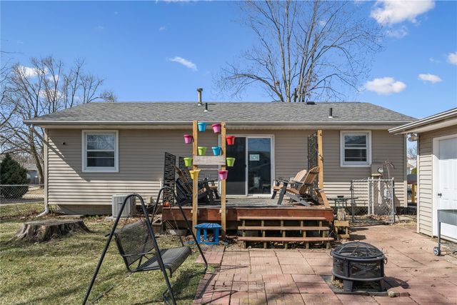 2931 1st Street, Marion, IA 52302