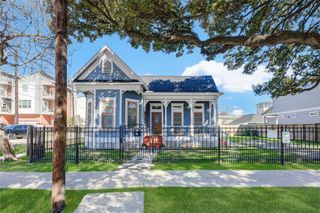 1318 Bingham Street, Houston, TX 77007