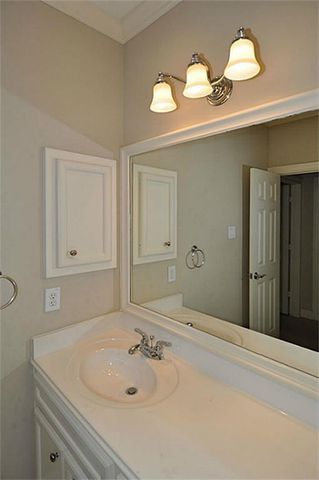 6215 Sutherland Square, Houston, TX 77081