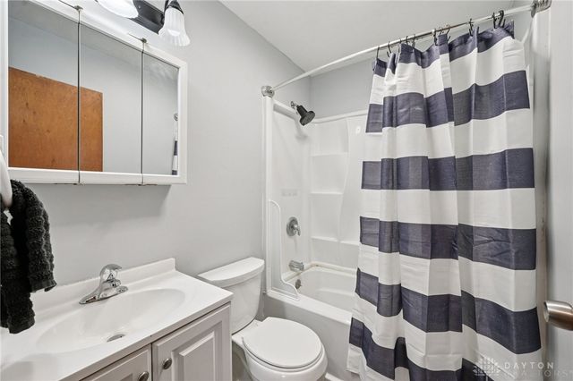 254 Amsterdam Drive, Xenia, OH 45385