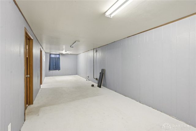 254 Amsterdam Drive, Xenia, OH 45385