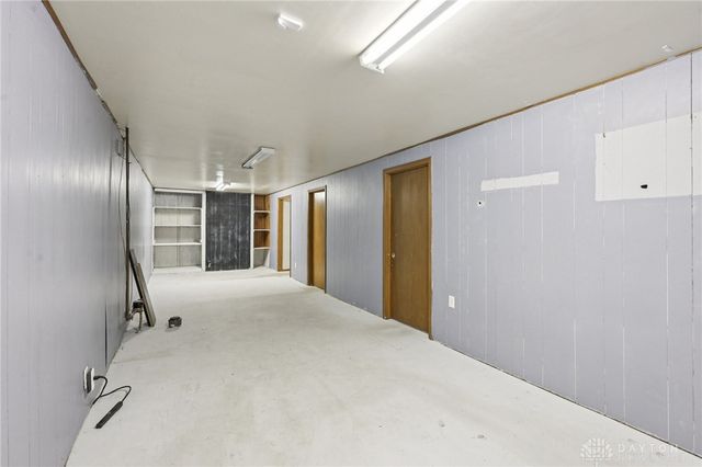 254 Amsterdam Drive, Xenia, OH 45385