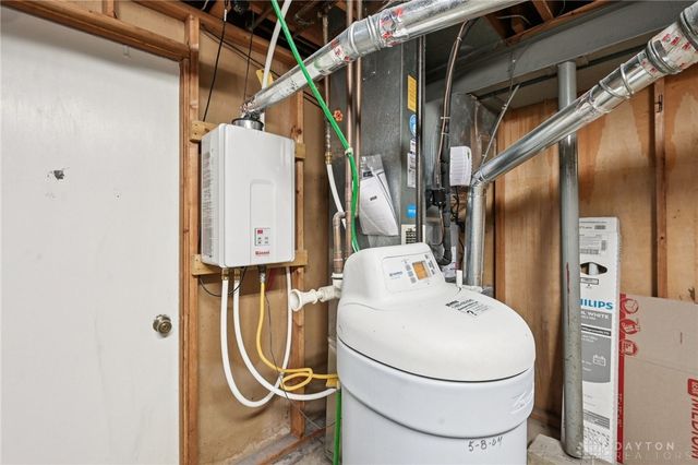 254 Amsterdam Drive, Xenia, OH 45385