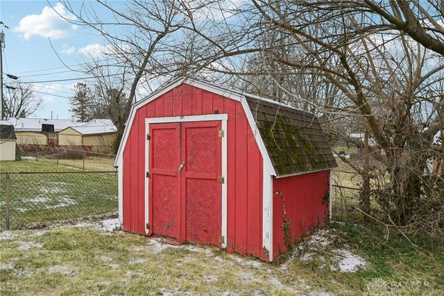 254 Amsterdam Drive, Xenia, OH 45385