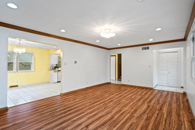 5385 N CLEARVIEW RD, Columbia, MO 65202